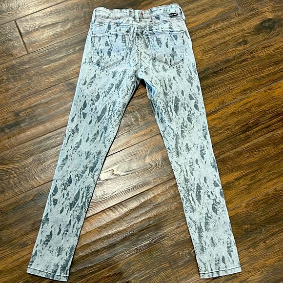 Dear John Gisele Python Snake
Print High Waisted Skinny Jeans Size 24 - Picture 5 of 5